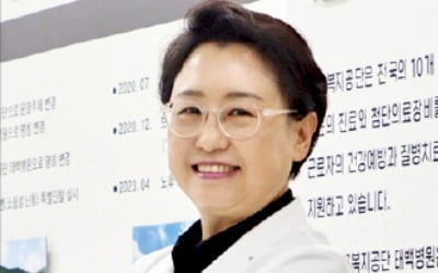 "따뜻한 손길이 최고의 행운"…암 극복 의사의 '사회 처방전'