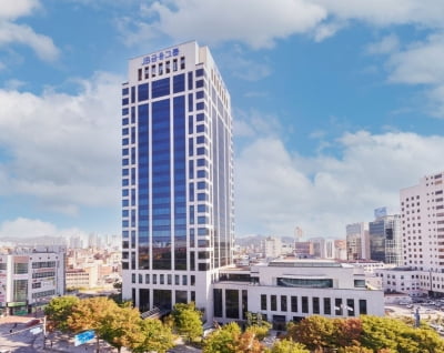 "밸류업 지수에 반영될 OOOO지주"…고수들 몰린 종목은