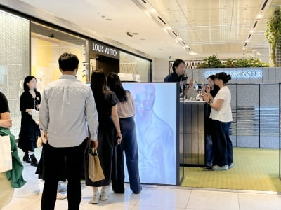 화장품 밀어내고 백화점 1층 꿰차더니…美서도 '인기 폭발'