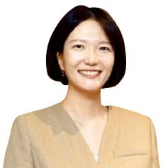 보폭 넓히는 최수연, 넷플릭스 CEO와 회동
